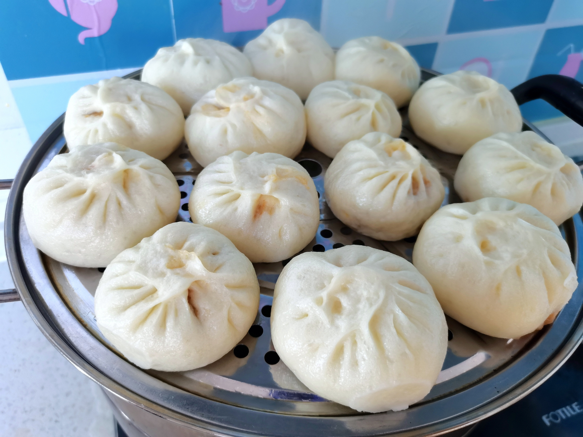 牛肉搭配青萝卜试试这样包包子,出锅味道太鲜美了,一次没吃够