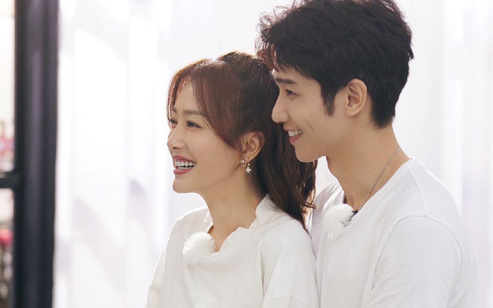 秦岚、刘以豪。