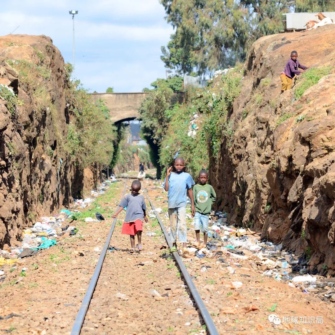 中国在非洲修了哪些铁路？ - 知乎