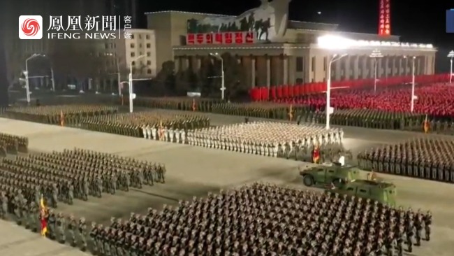 纪念朝鲜劳动党八大阅兵式在平壤举行，金正恩出席