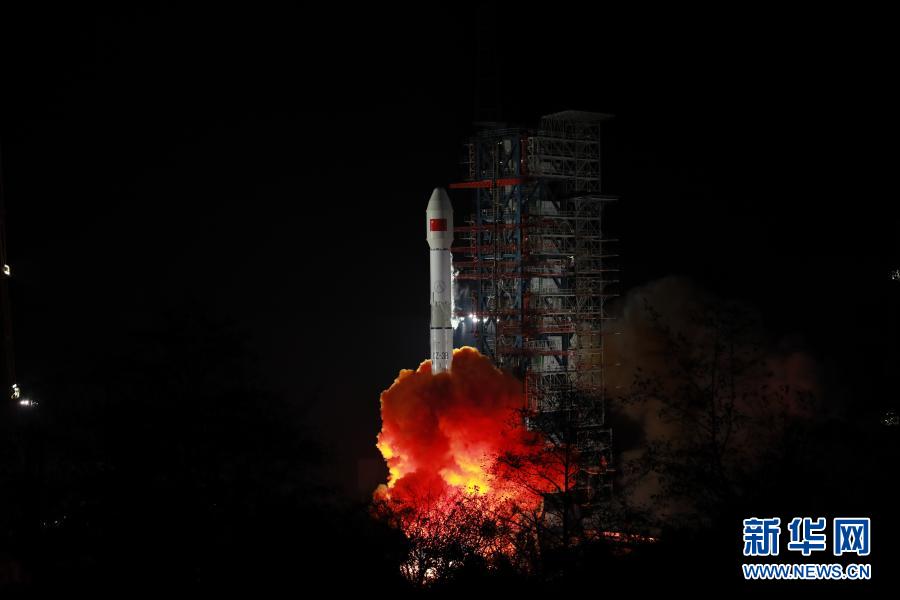 1月20日0时25分，我国在西昌卫星发射中心用长征三号乙运载火箭，成功将天通一号03星发射升空。 新华社发（郭文彬 摄）