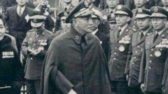 金门炮战鲜为人知的内幕：毛泽东有意“帮”蒋介石一把