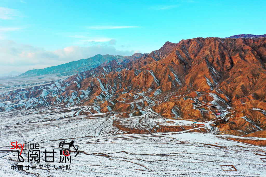 雪后张掖合黎山颜值爆表 小伙伴们快约起来!