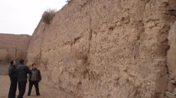 韩店古城遗址（聂城）南墙（已毁，拍摄于2010年，李晓斌）