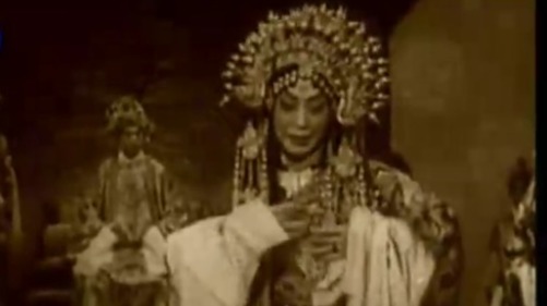 妻子坚持让梅兰芳土葬在万花山，就连安葬他的棺材也大有来头