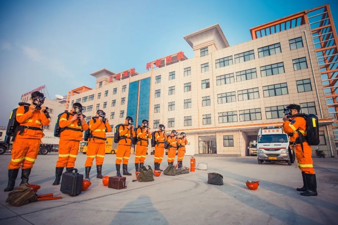 凝聚矿山救援合力 铸就守护钢铁卫士——陕西省煤矿(陕煤)应急救援队