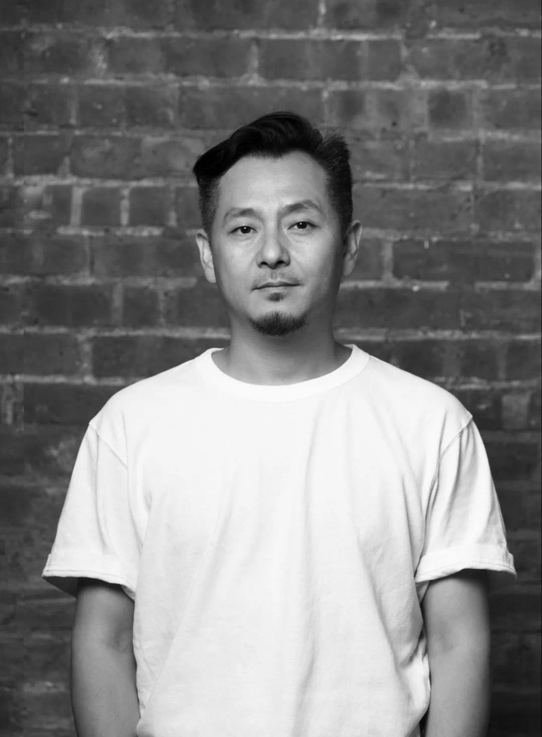 第八届济南国际摄影双年展后像当代影像试验场张巍人偶档案