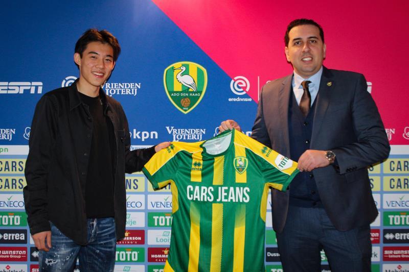 足坛有帅哥了前国脚李明18岁儿子签约海牙颜值能进娱乐圈