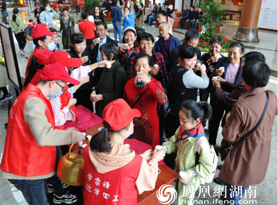 免费擂茶暖心头