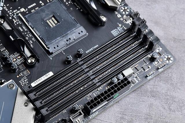 丐帮旗舰主板评测 铭瑄iCraft B550M WiFi