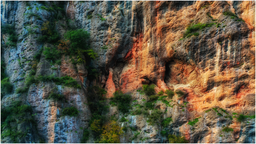 图｜两当县西坡镇琵琶崖圣女石像