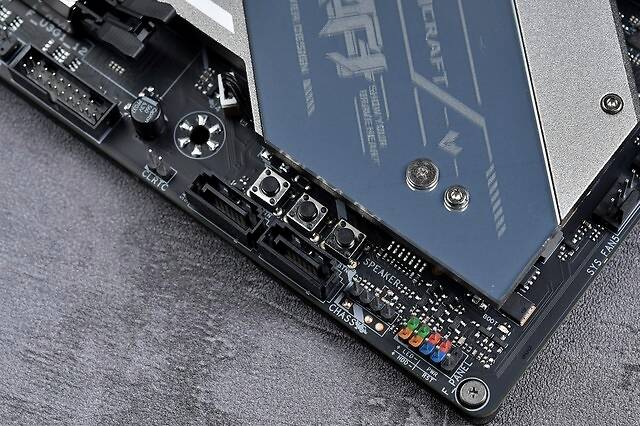 丐帮旗舰主板评测 铭瑄iCraft B550M WiFi