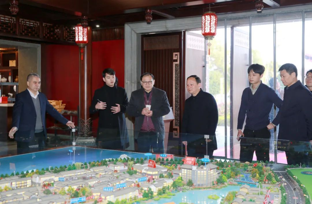 省委宣传部文资委主任刘尤碧调研柳叶湖文旅产业