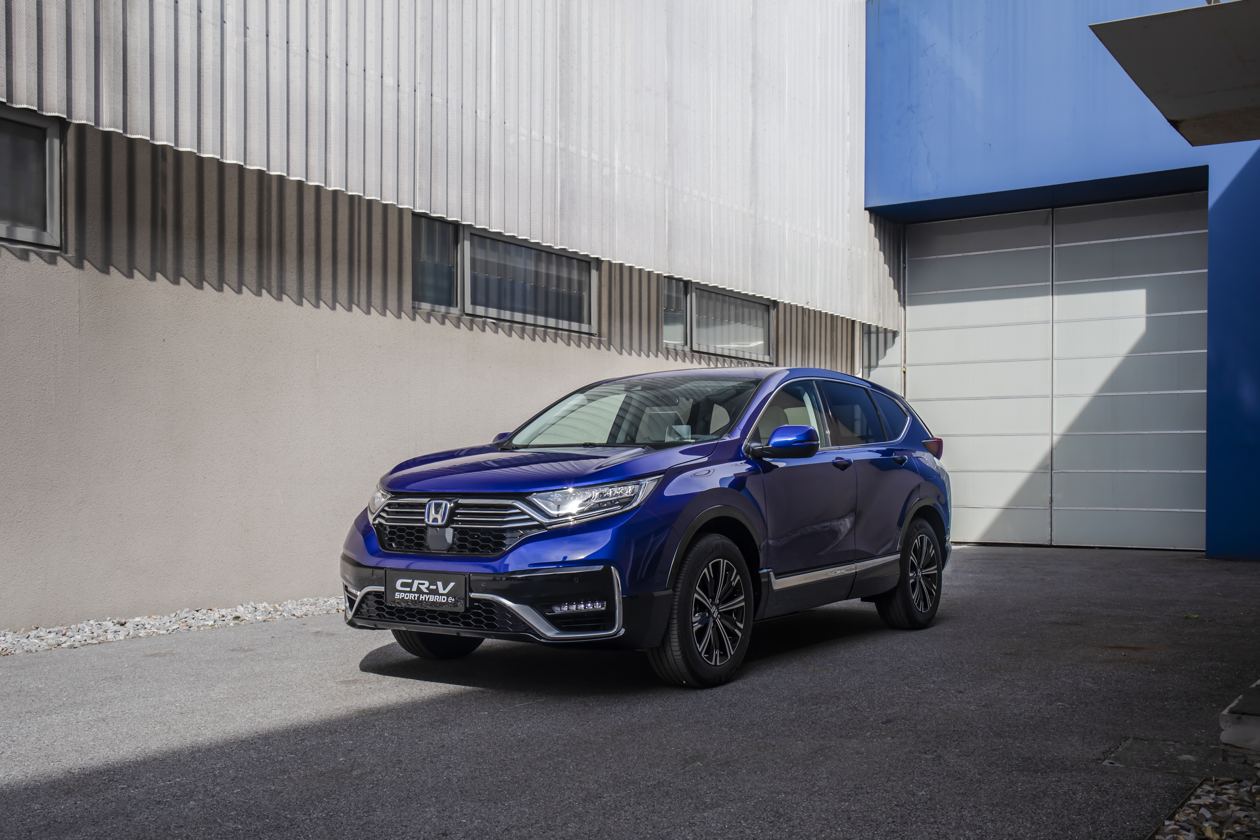 东风honda cr-v锐·混动e 赋能上市,补贴后售27.38万起