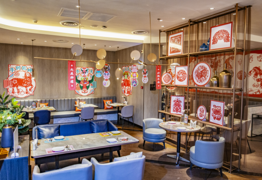 必胜客非遗主题餐厅致敬传统文化创新演绎西餐厅里的中国年