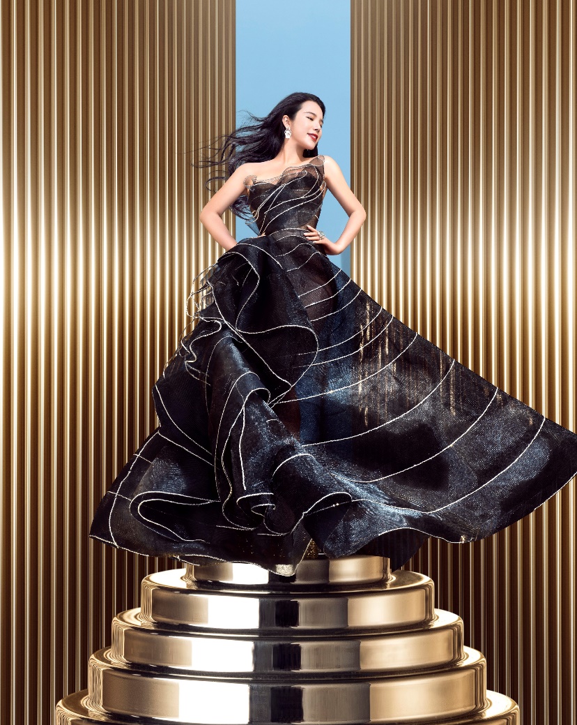 余晚晚创立中国首个奢侈品艺术美妆YUMEE瑜幂