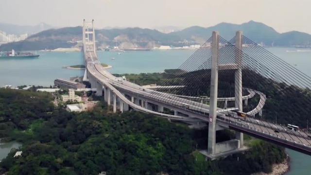 香港青马大桥在设计上有何独特之处？尽显人类智慧