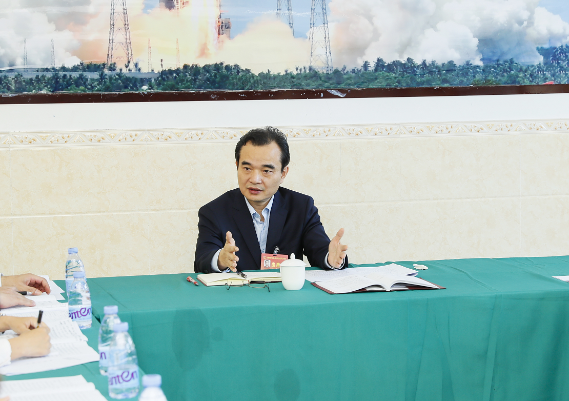 文昌市市长王晓桥参加文昌市第十五届人民代表大会第七次会议代表团