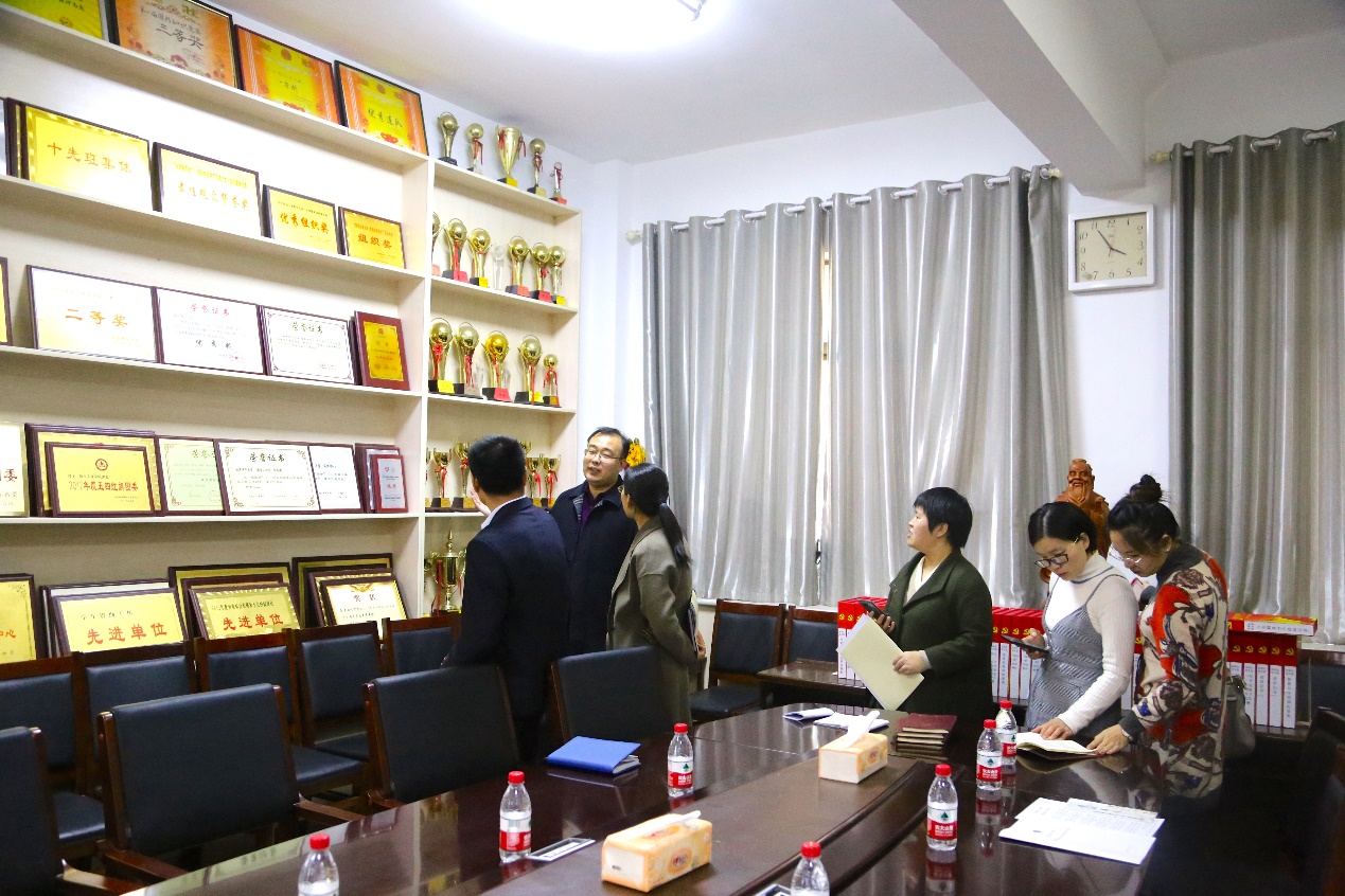 组织支部委员到曲阜师范大学学习支部建设工作