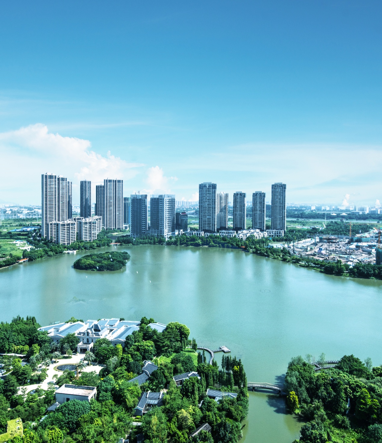 (佛山金茂绿岛湖实景图)一个自在有边界,温暖且会成长的家,是一切幸福