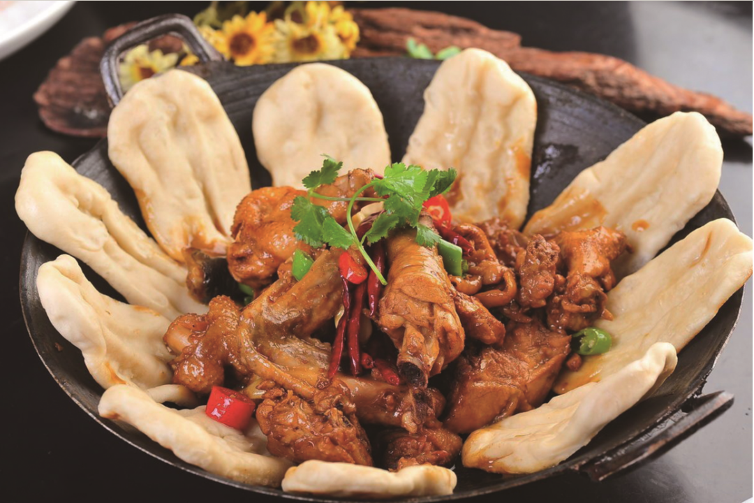 凤阳地锅鸡电话:15385089918地址:凤阳县新城区中都大道与西华路交叉