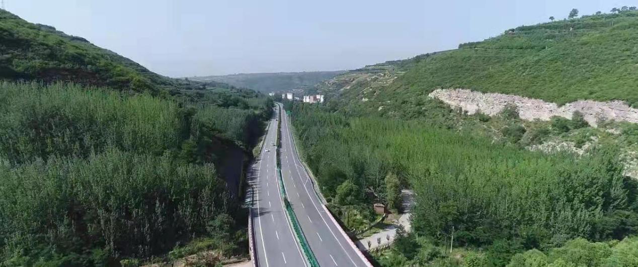 包茂高速王家河两侧生态廊道