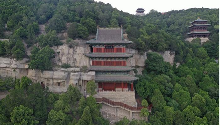 图为天龙山石窟外景 来源：国家文物局