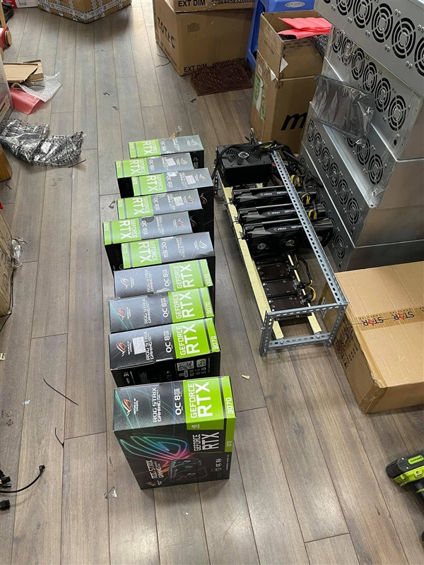 比特币矿场疯狂:让一国大规模停电了