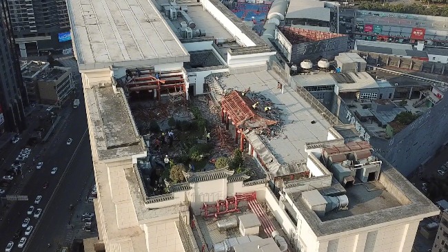 深圳回应“高楼违建空中皇宫”:位于23层约300平方米,已拆除