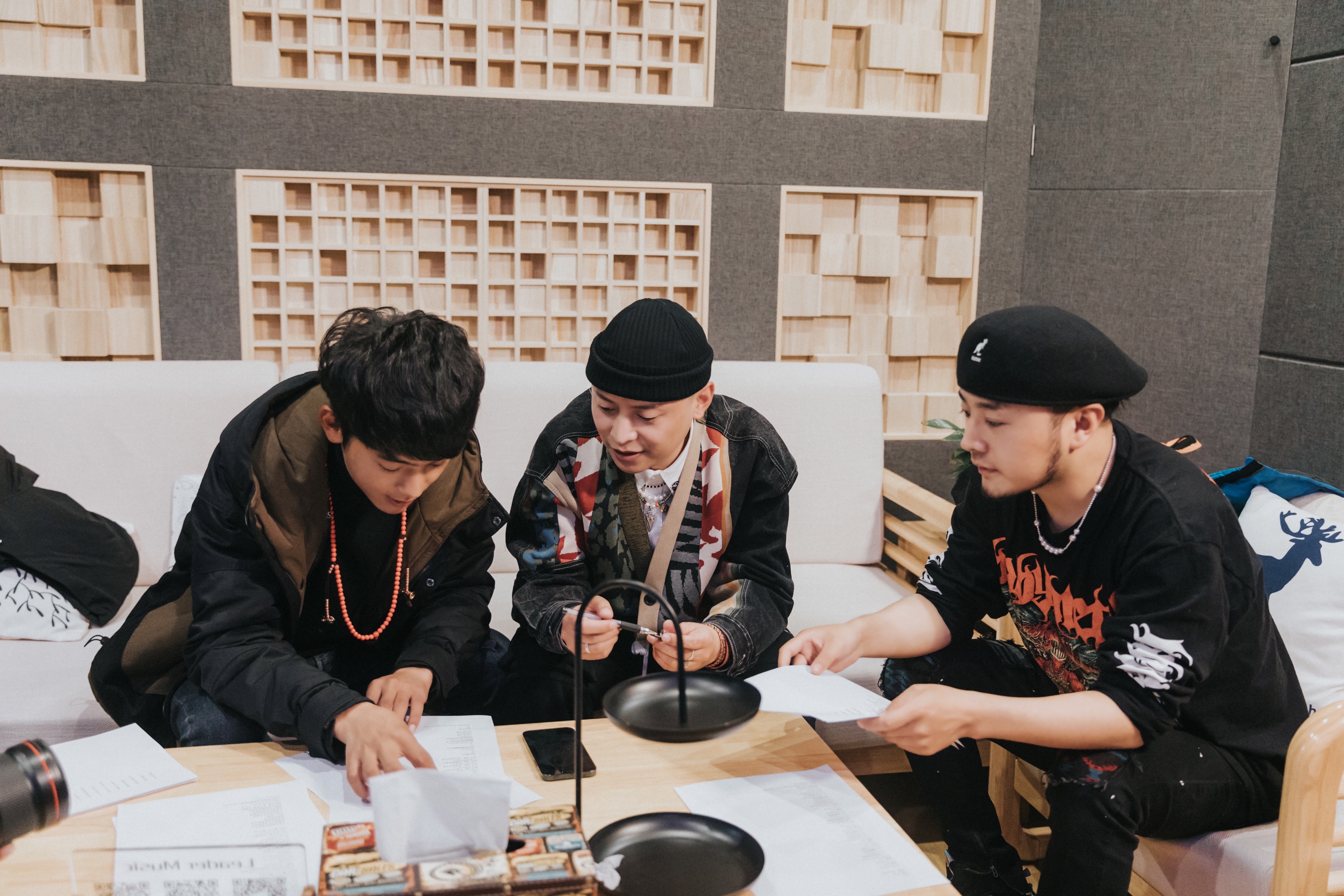 丁真追星成功组合anu 合作新歌《1376心想事成》用藏语祝福