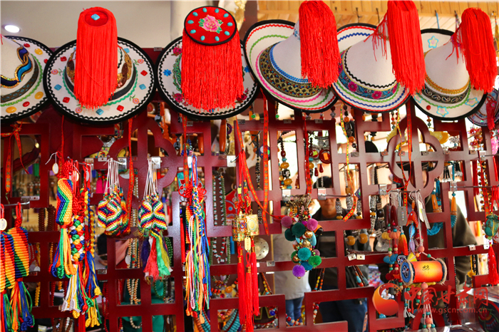 甘肃究竟有多美？八大“跨年旅游”线路邀你一起逛