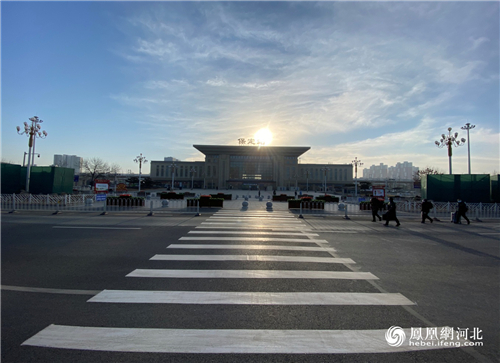 图2：来自保定火车站站前委