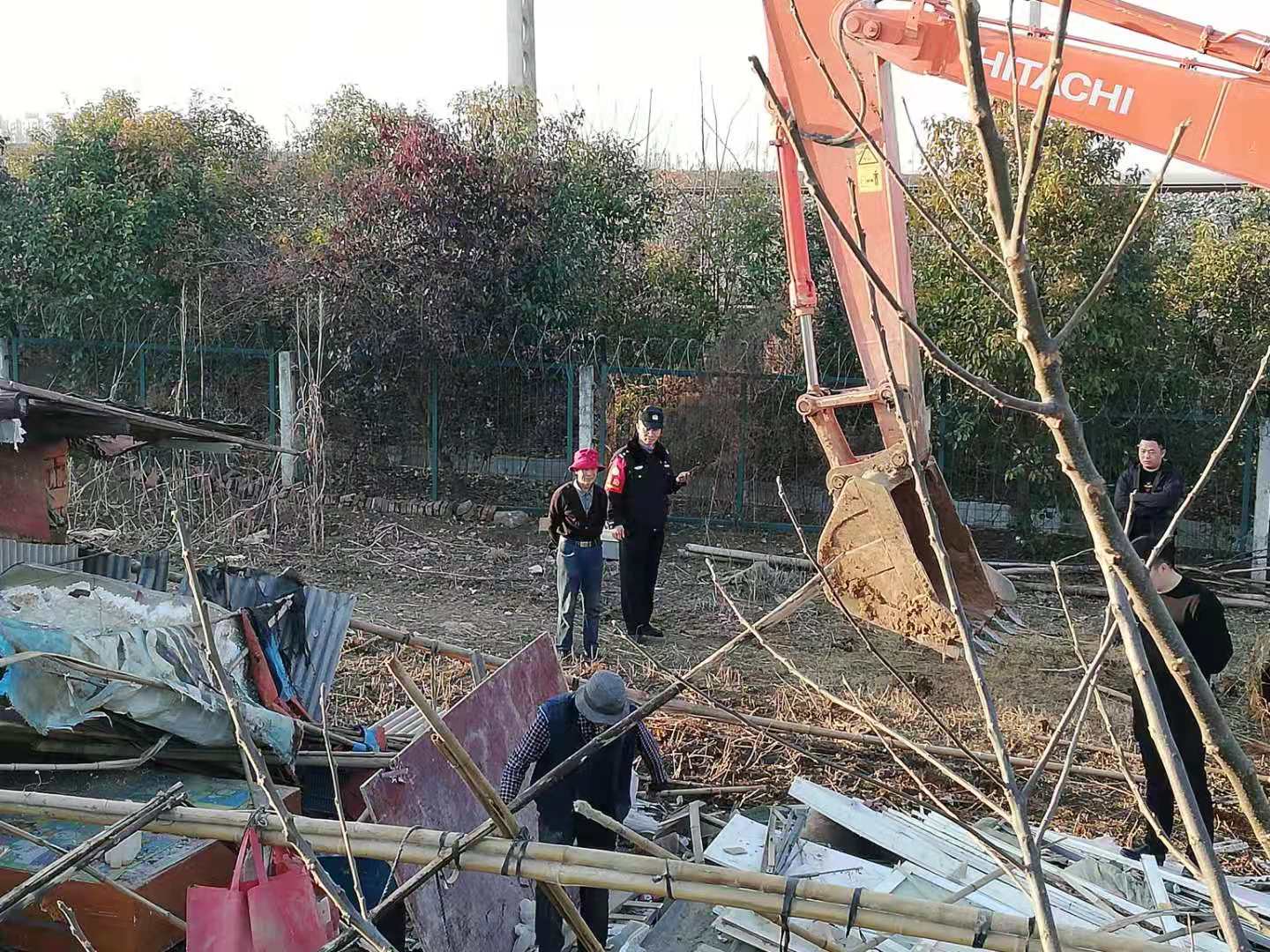 合肥西所组织开展拆除违章建筑