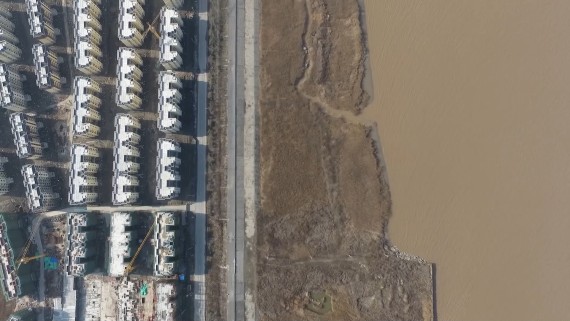 新华社记者调查长江口建空城（图）