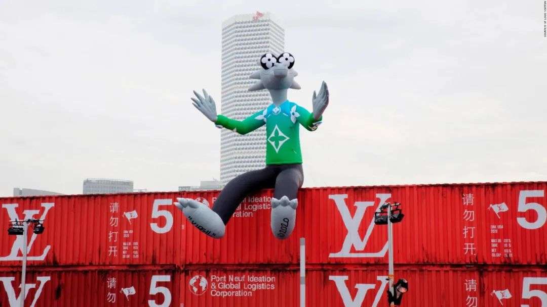 LV 充气马甲两万六 真不是用来穿的