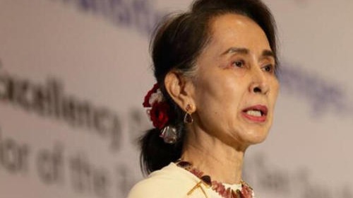 专家昂山素季个人光环十分耀眼