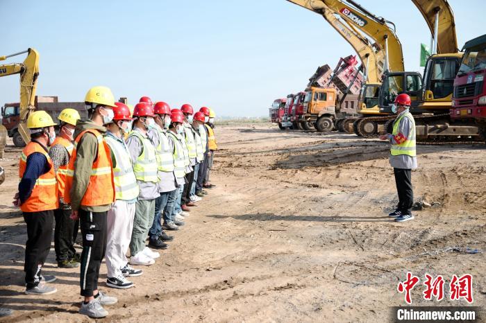 广州白云机场三期扩建工程大年初四开工。广东机场集团 供图