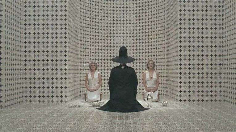 &copy;️《圣山》