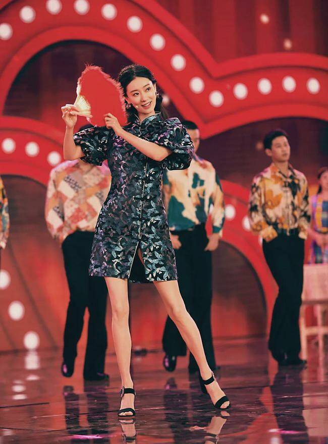 张小斐:喜剧小品女演员,一跃成为85花最争光电影女演员!