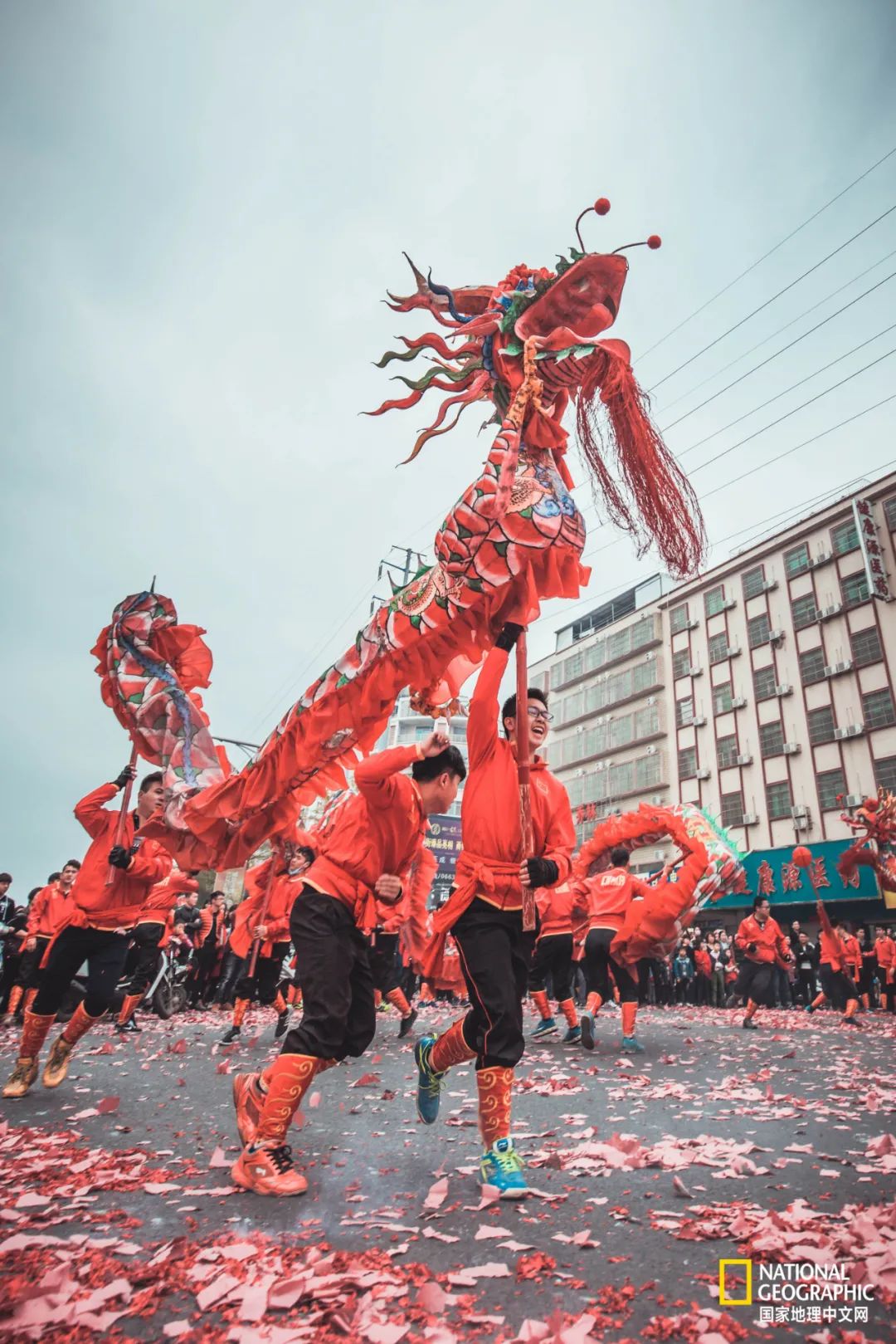 物质文化遗产"乔林烟花火龙"至今已有600多年历史,分为"游龙"舞龙"