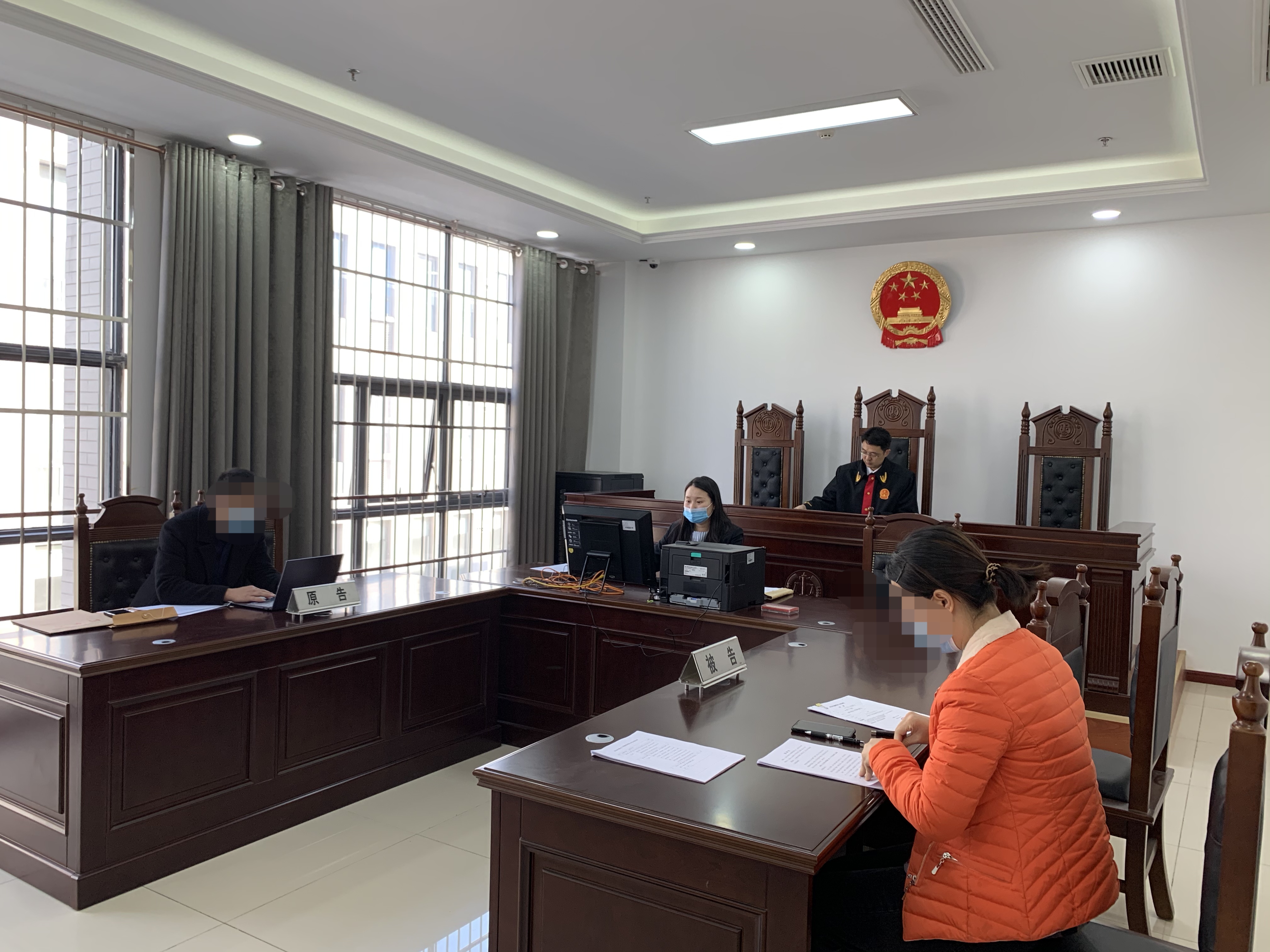 不待扬鞭自奋蹄雁塔法院曲江法庭振奋精神再出发