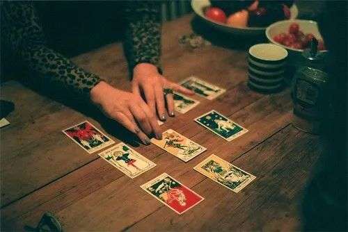 &copy;️ 《itchy witch》