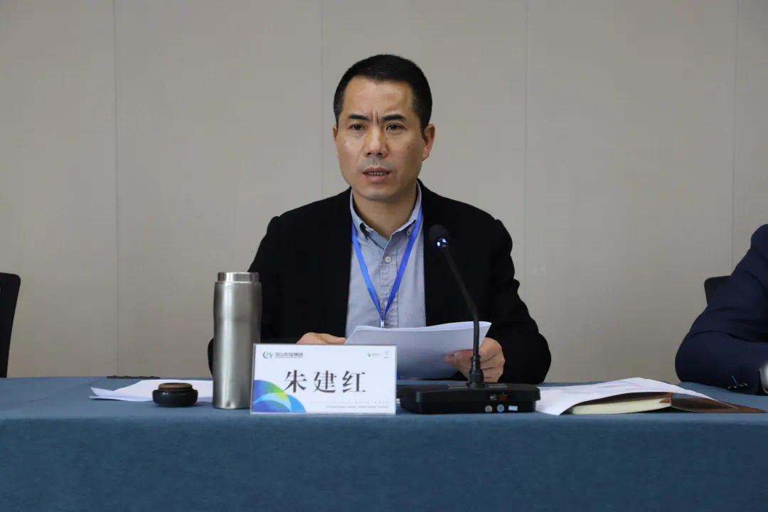 集团党委书记,董事长,总经理朱建红代表农投集团党委,董事会对集团