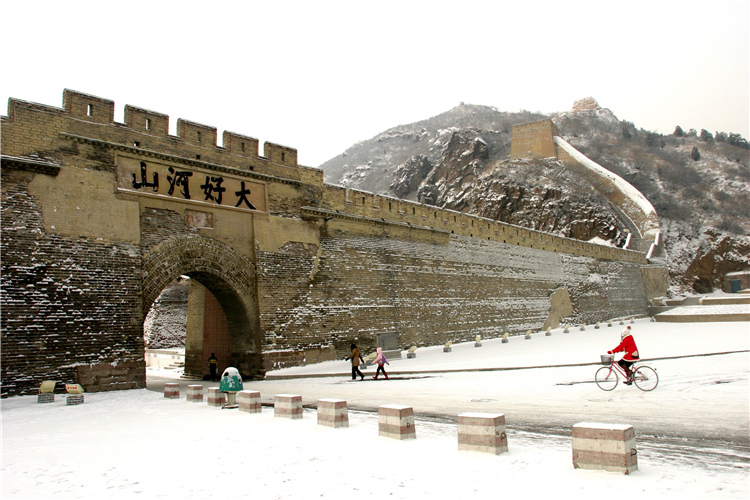 张家口大境门长城。新华社记者杨世尧摄