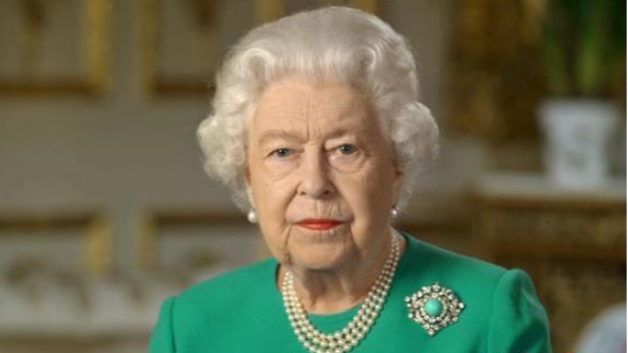 疫苗:暗示不想注射的人太自私】当地时间24日,英国女王伊丽莎白二世同