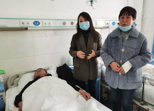 女子在开封一景区游玩遭工作人员调戏，随行4名家人被殴打2人住院