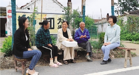 全国脱贫攻坚先进个人宋瑞 第一书记连续驻村超100个月