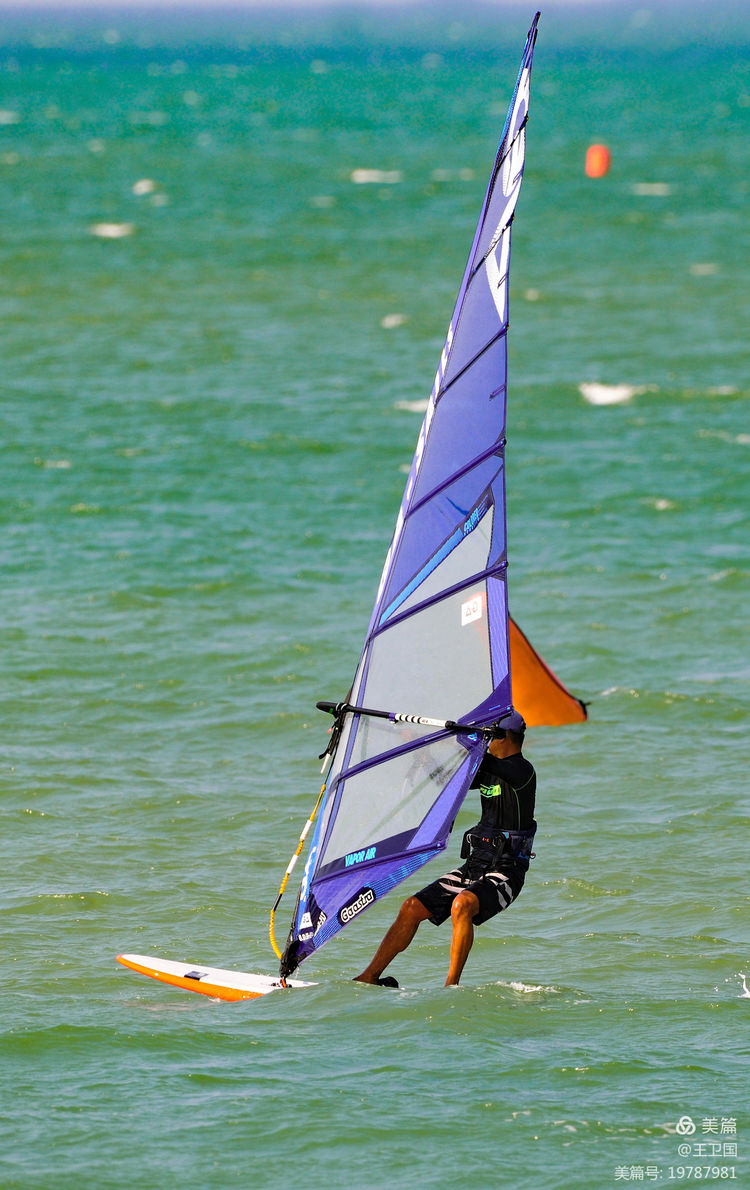 帆板帆船健儿搏击风浪高手