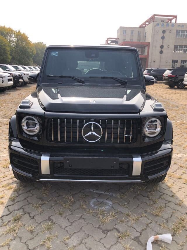 2020款奔驰g63墨版个性越野彪悍十足