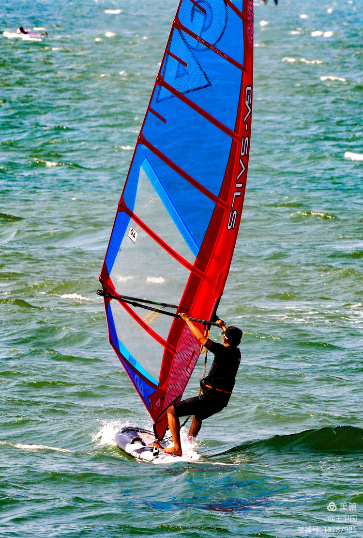帆板帆船健儿搏击风浪高手